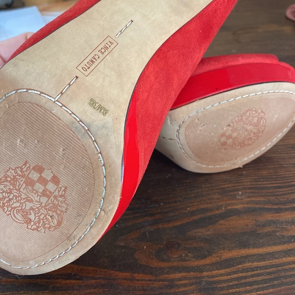 Vince Camuto red suede heels. - Picture 7 of 9